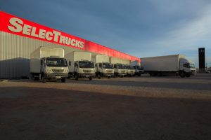 20171004_02779a7ed6c448479240d854479935b8_selectrucks-savana-1