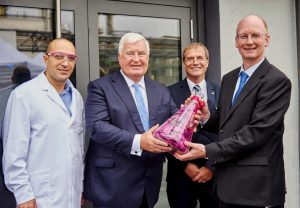 novo_centro_de_competyncia_em_silanos_alemanha_div_rgb