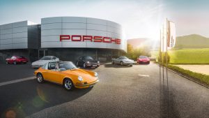Porsche center