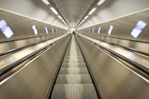 escalator-1845564_1920