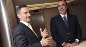 Na foto: Roberto Quiroga (um dos fundadores da banca) e José Eduardo Queiroz ( sócio e CEO da banca)
