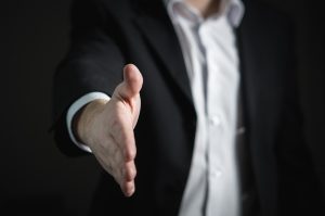 handshake CC Pixabay TeroVesalainen